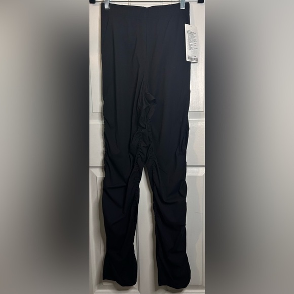 🍋NWT Lululemon Dance Studio Slim-Fit High-Rise Flared Pant- Black/ Size M - Picture 4 of 9